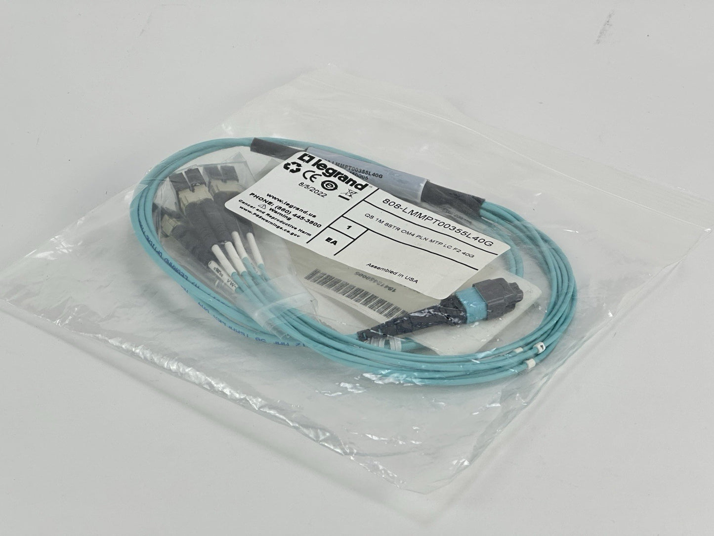 Legrand 808-LMMPT00355L40G Fiber Optic Cable 1M MTP-LC 40/100 Gigabit Multimode