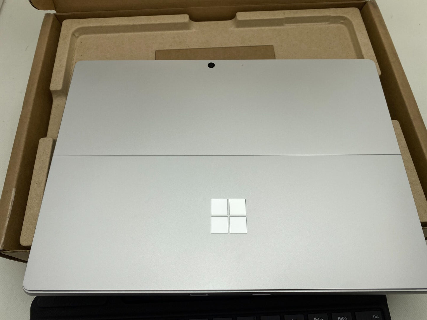 Microsoft Surface Pro 10 13" Ultra 5 135U 32GB 512 wty 3/2026 Keybord Pen 2
