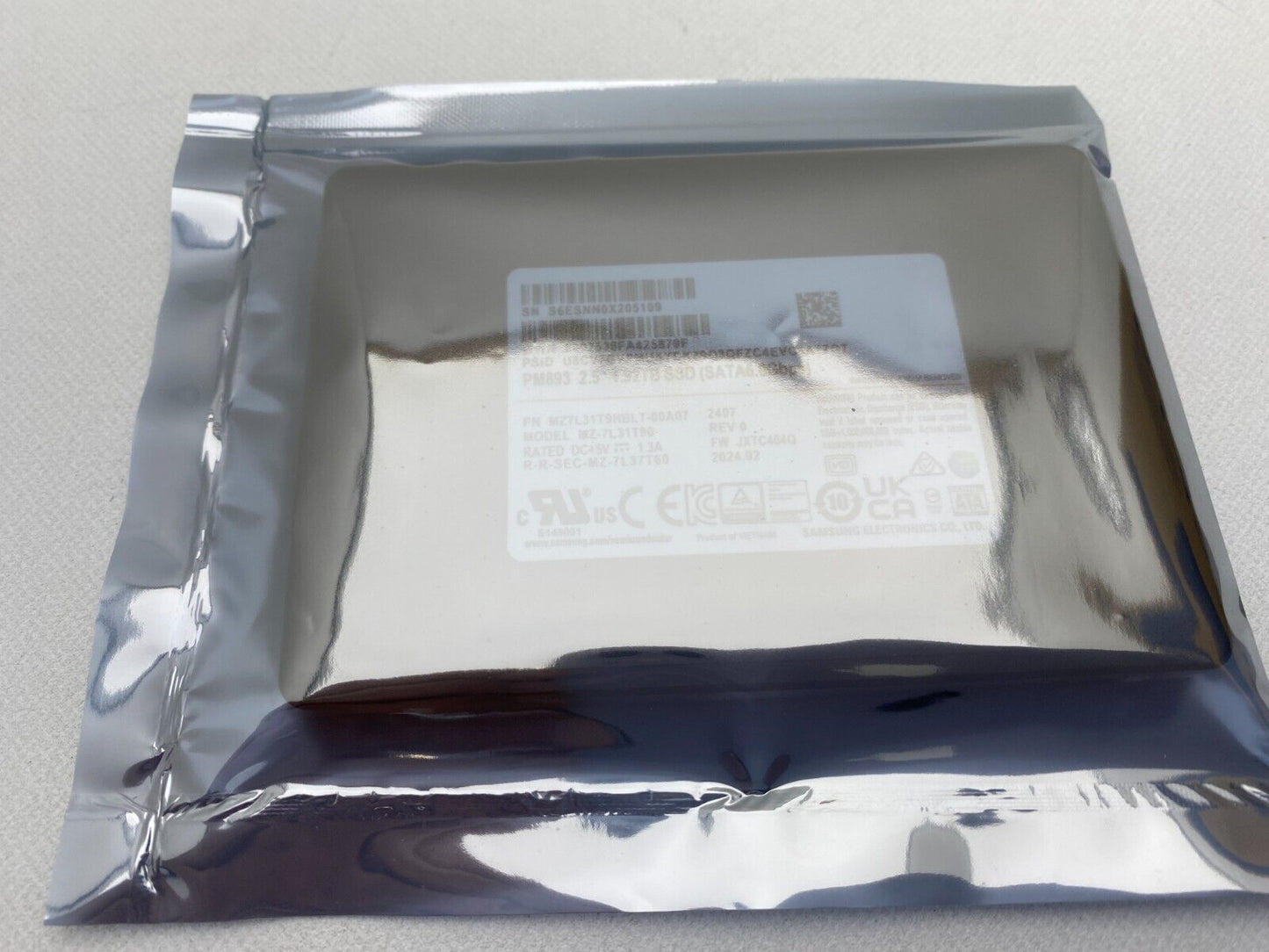 Samsung 1.9 TB, Internal, 2.5" (MZ7L31T9HBLT00A07) Solid State Drive