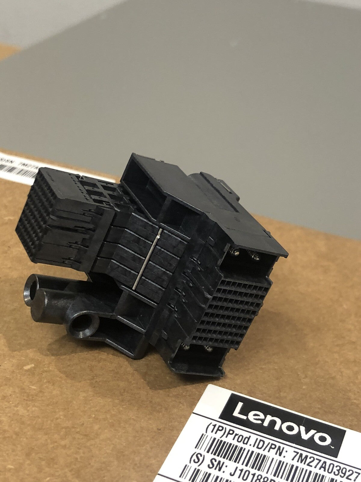 Lenovo ThinkSystem SN550 SN850 x880 Server Fabric Connector Enables LOM 4x 10GE