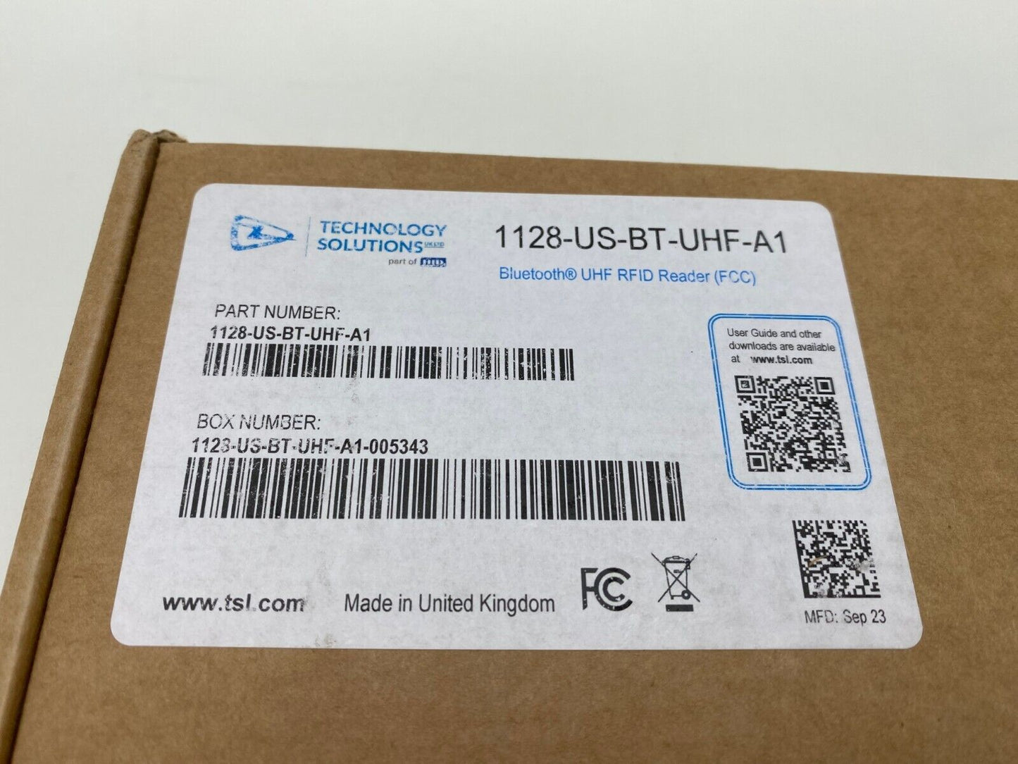 TSL, 1128 BLUETOOTH UHF RFID READER WITH UHF ANTENNA, TRIGGER HANDLE, BATTERY