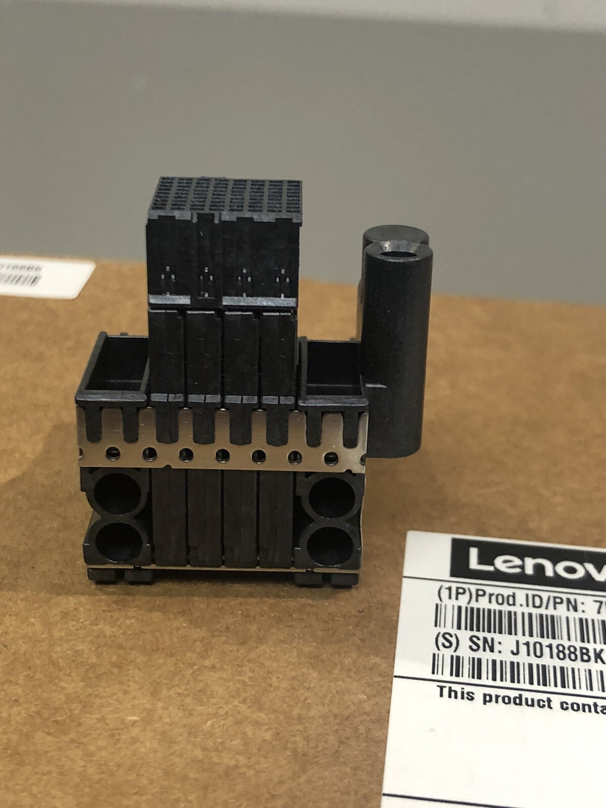 Lenovo ThinkSystem SN550 SN850 x880 Server Fabric Connector Enables LOM 4x 10GE