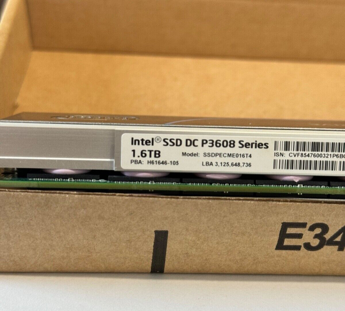 Intel SSD DC P3608 Series SSDPECME016T4 1.6TB PCIe NVMe SSD Solid State Drive
