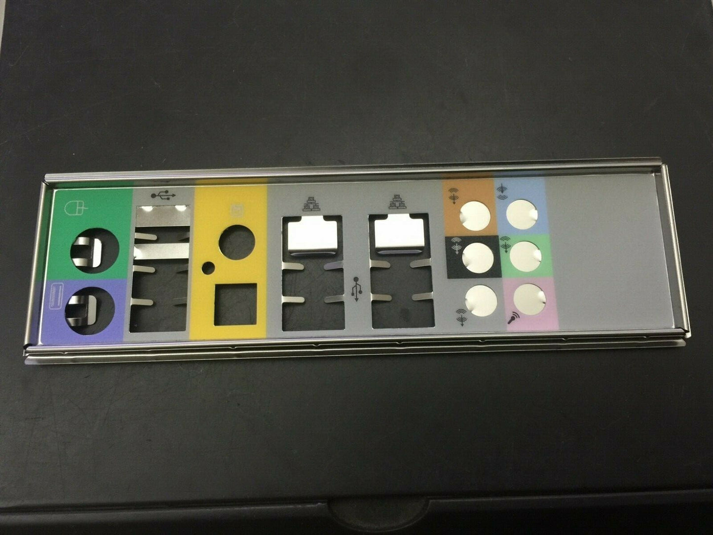 Original SuperMicro MCP-260-00030-0N IO shield for SYS-5036A-T & SYS-5046A-XB