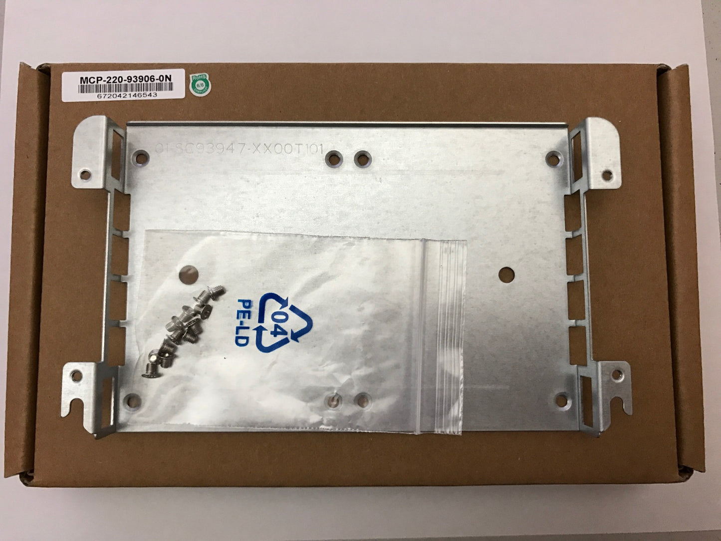 Supermicro MCP-220-93906-0N SC939HD HDD mounting kit(drive plate, screws, cable)