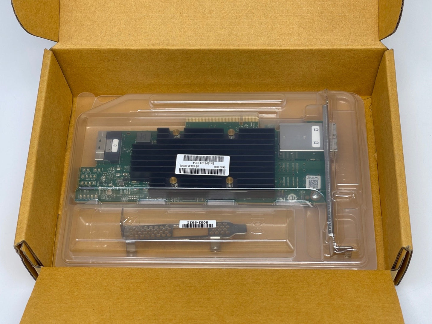 !!! HBA Broadcom 9600-8i8e 05-50145-00002 Single Kit R-R-A8T-50145