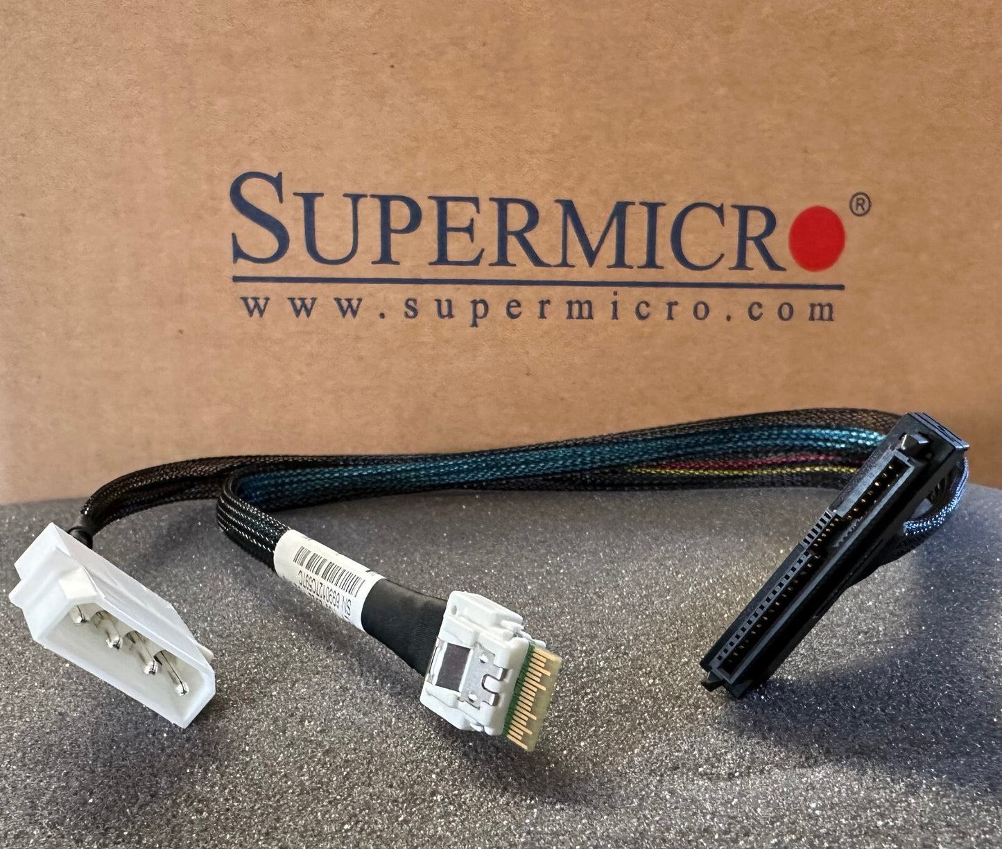 Supermicro CBL-SAST-1240A-85 Slimeline x4 to PCIe SFF-8639 & 1x4, PH5.08, 24AWG (NOT FOR HOME PC)