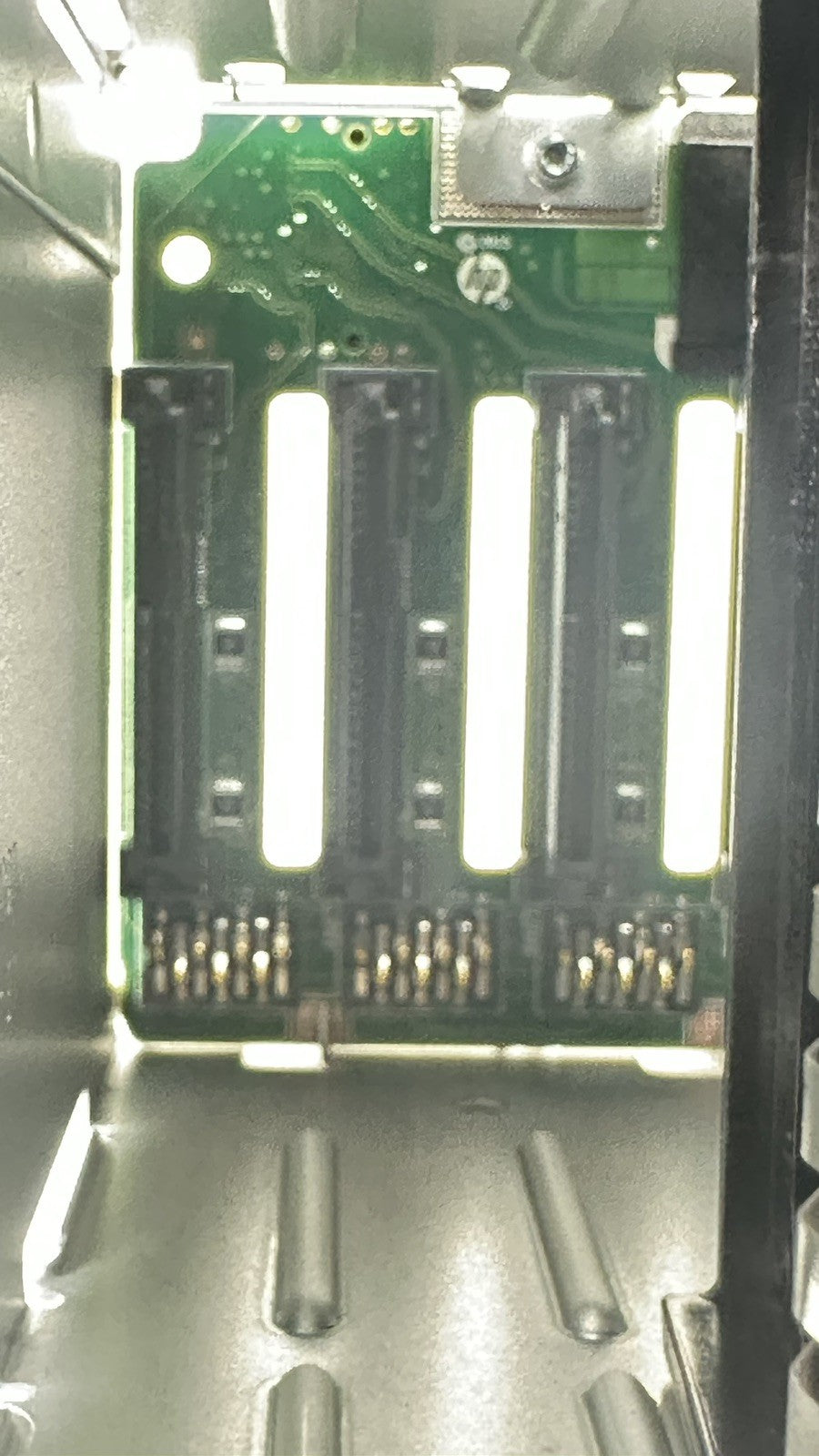 HPE DL380 DL385 DL345 DL38x Gen10/Plus/V2 8SFF Drive Cage Kit 2.5" SATA/SAS SC (NOT FOR HOME PC)