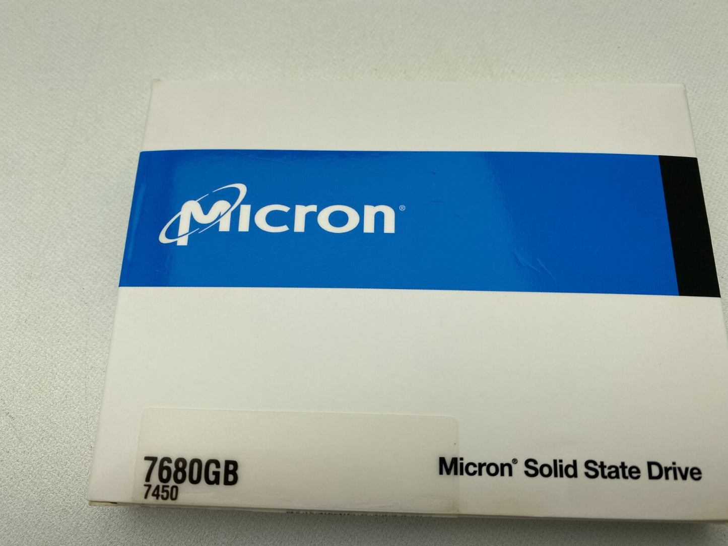 New Micron MTFDKCC7T6TFR-1BC1ZABYYR 7450 PRO - SSD - 7.68 TB - U.3 PCIe 4.0 NVMe