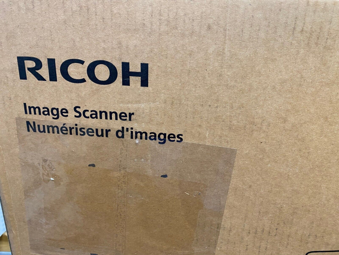 Ricoh fi 8250 - document scanner - desktop - Gigabit LAN, USB 3.2 Gen 1x1