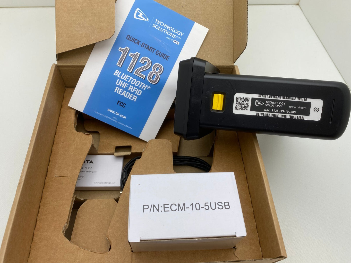TSL, 1128 BLUETOOTH UHF RFID READER WITH UHF ANTENNA, TRIGGER HANDLE, BATTERY