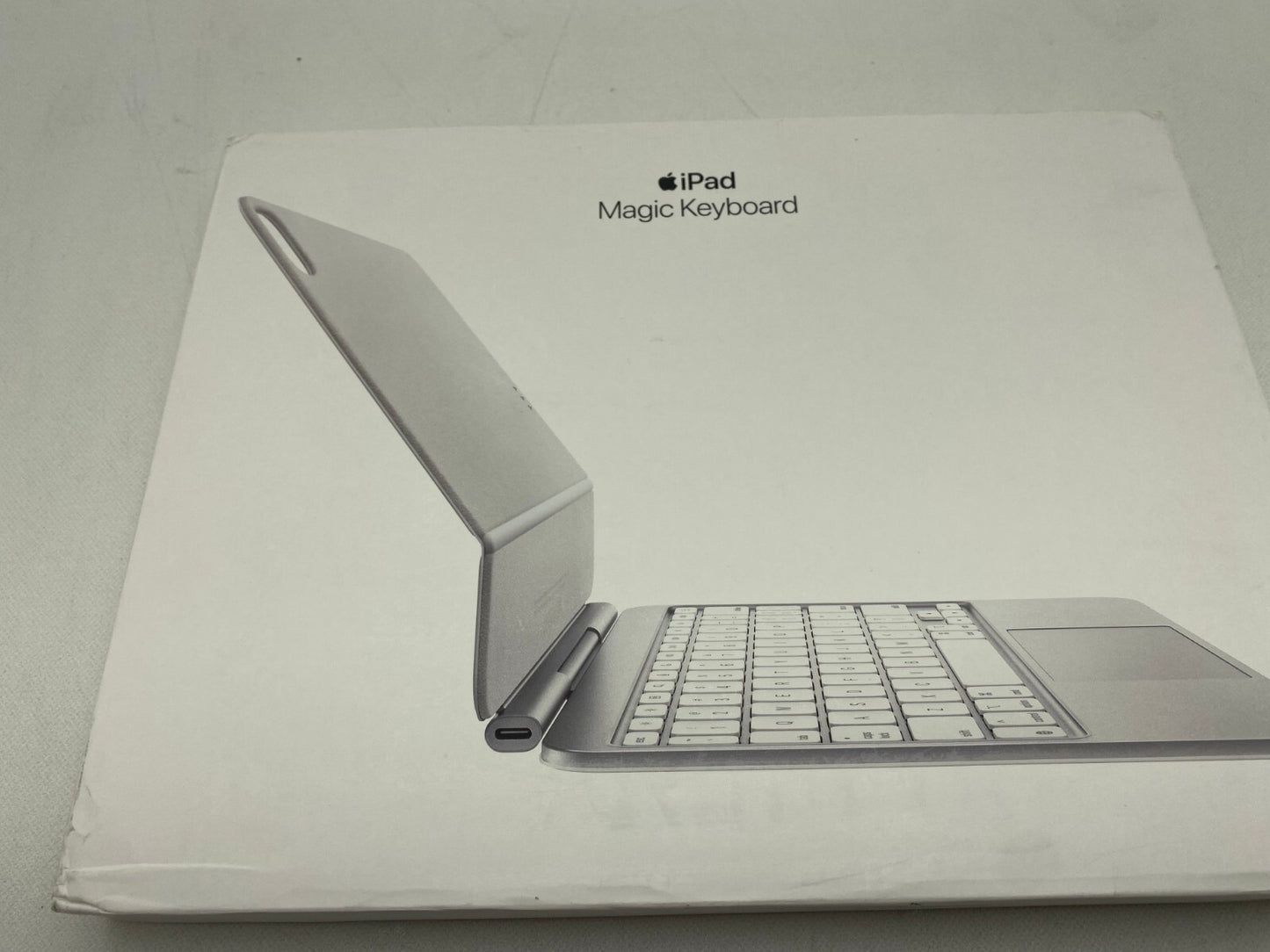 Apple Magic Keyboard for iPad Pro 11 inch (M4) MWR03LL/A, A2975 - White
