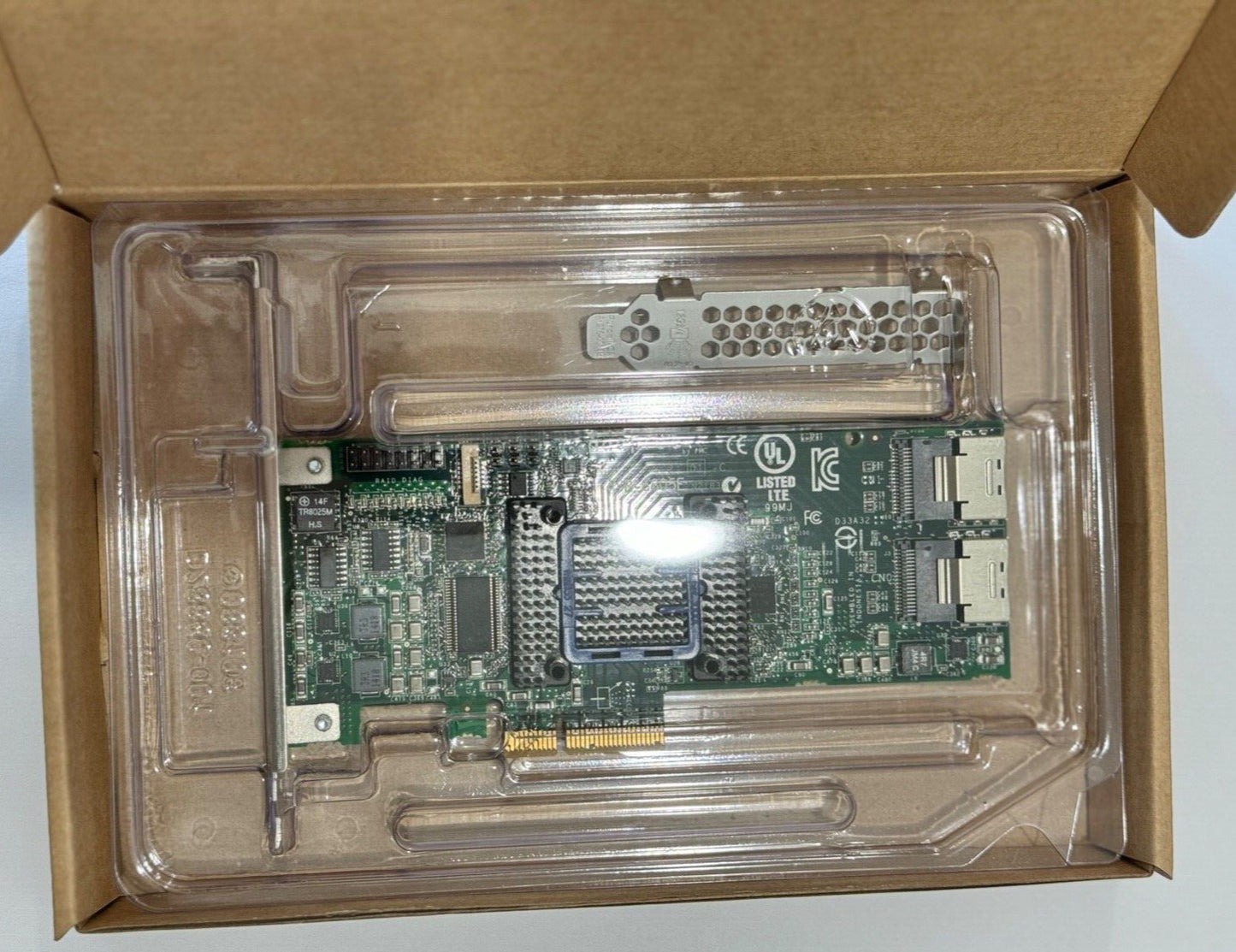 Adaptec ASR-6805E RAID Controller Card PCIe SATA/SAS 6Gb/s Both Brackets (NOT FOR HOME PC)