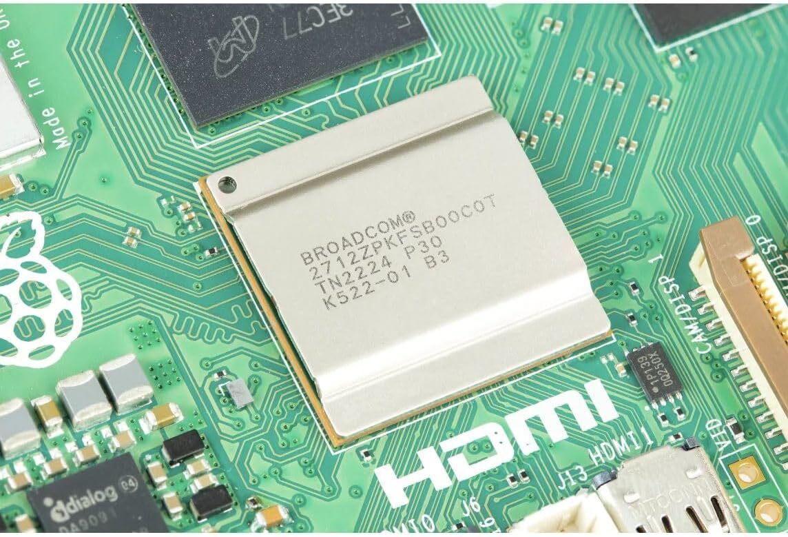 Raspberry Pi 5 4GB Single Board 2.4GHz Quad-core 64-bit Arm Cortex-A76 CPU