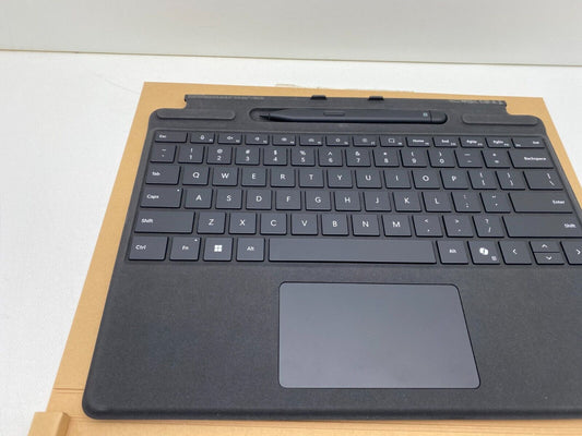 Microsoft 8X8-00141 Surface Pro Keyboard / Slim Pen 2 Built-In Touchpad