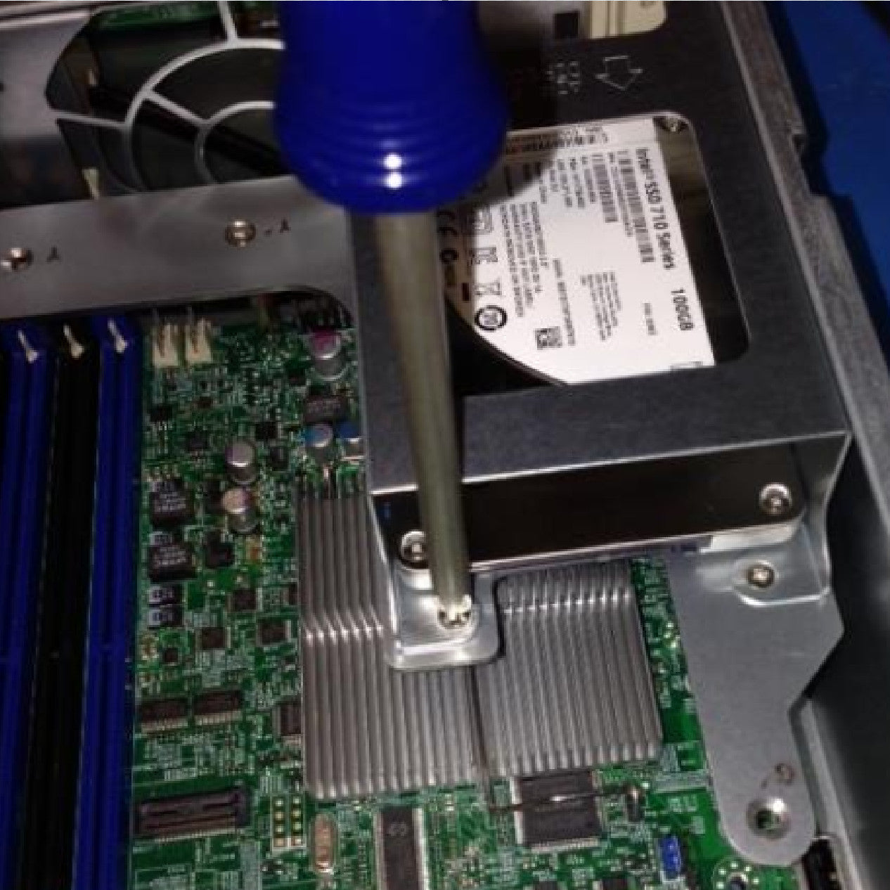 SuperMicro MCP-220-82611-0N Dual 2.5 Fixed HDD Tray Kit for SC826 (for X9DRD-IF)