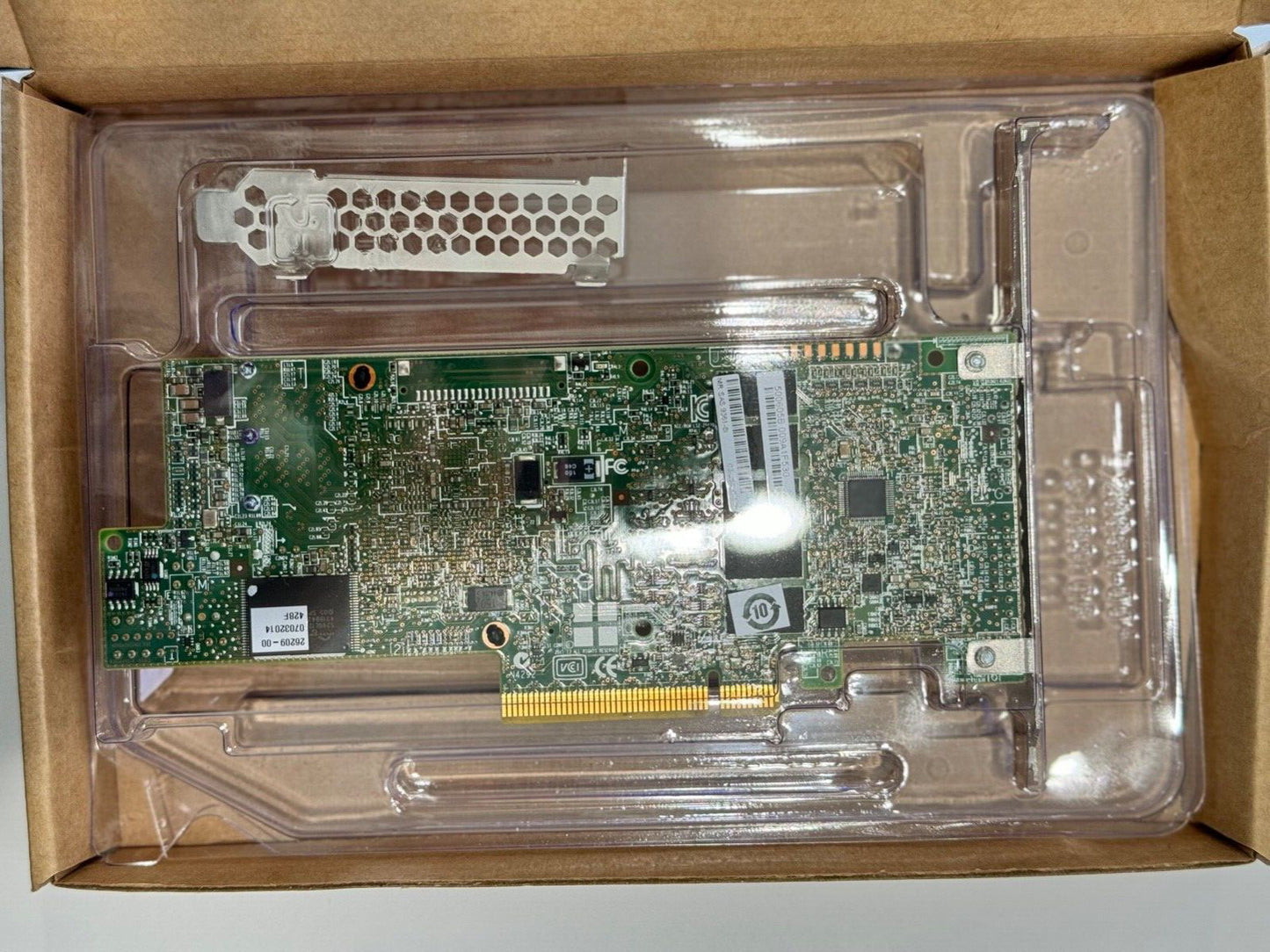 LSI Logic 9361-8i MegaRAID SAS 1GB Cache Controller Card LSI00417 No Battery (NOT FOR HOME PC)