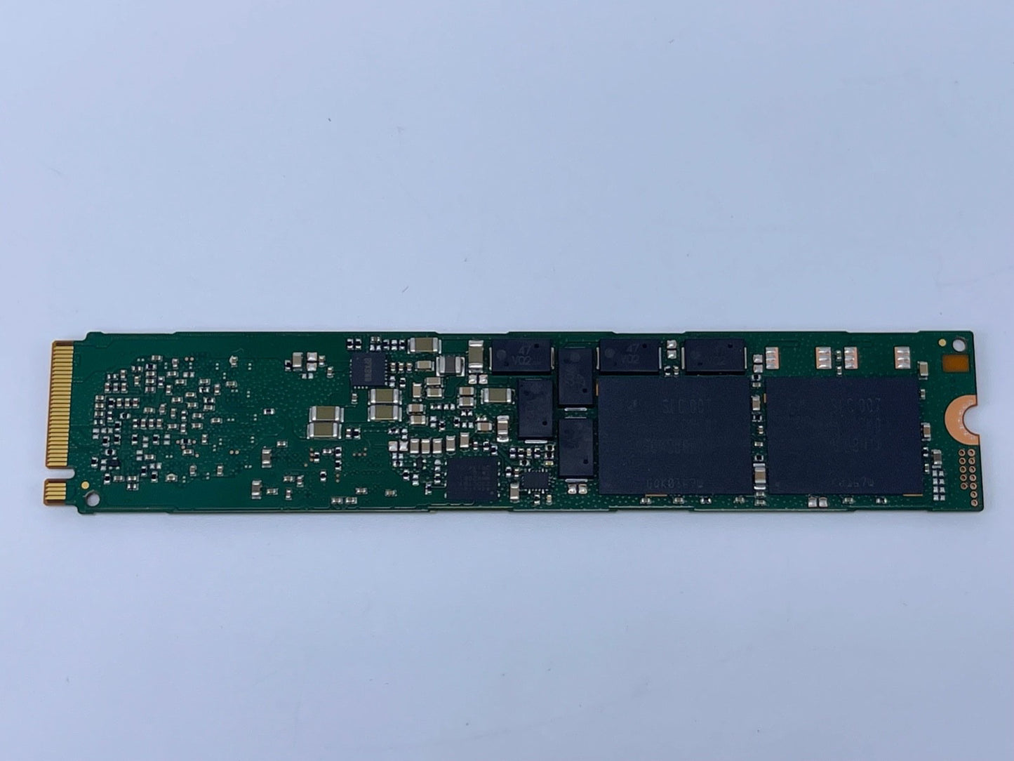 Samsung PM983 MZ1LB960HAJQ-00AFB 960GB Internal M.2 NVME PCIe SSD MZ-1LB9600