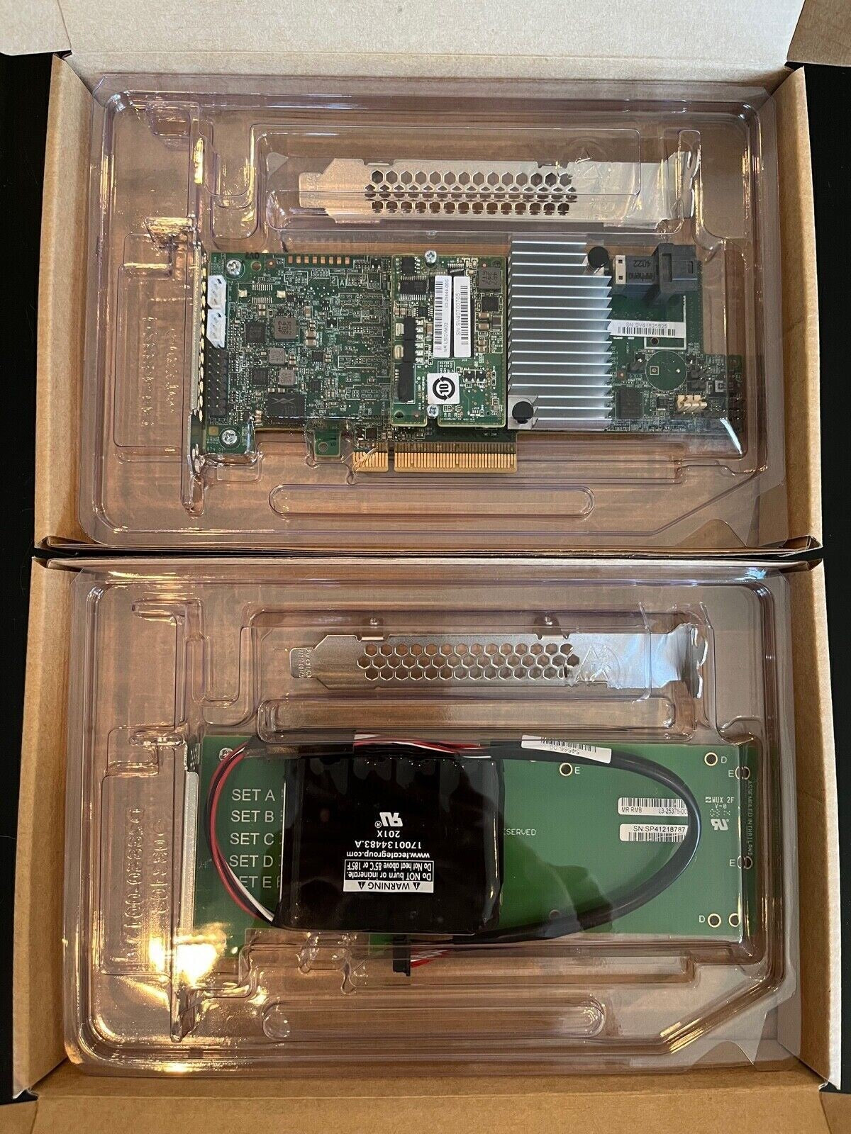 LSI MegaRAID 9361-4I Raid Controller Card 4 ports + Cache Vault + Battery