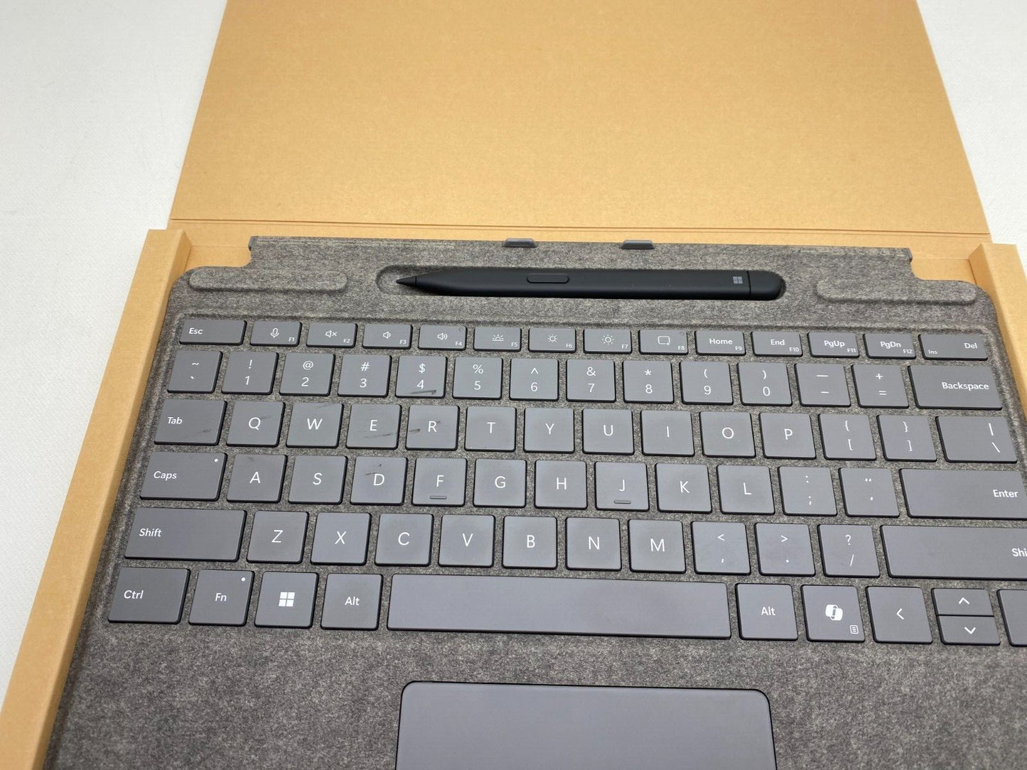 Microsoft Surface Pro Keyboard with Slim Pen for Business (Platinum) 8X8-00164