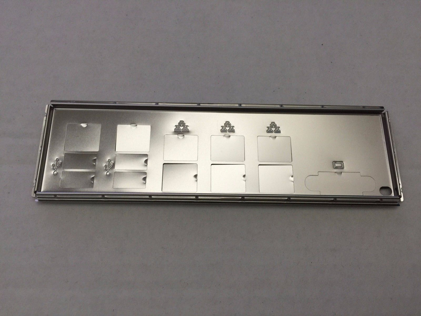 SuperMicro IO shield for X11SDV-8C-TLN2F
