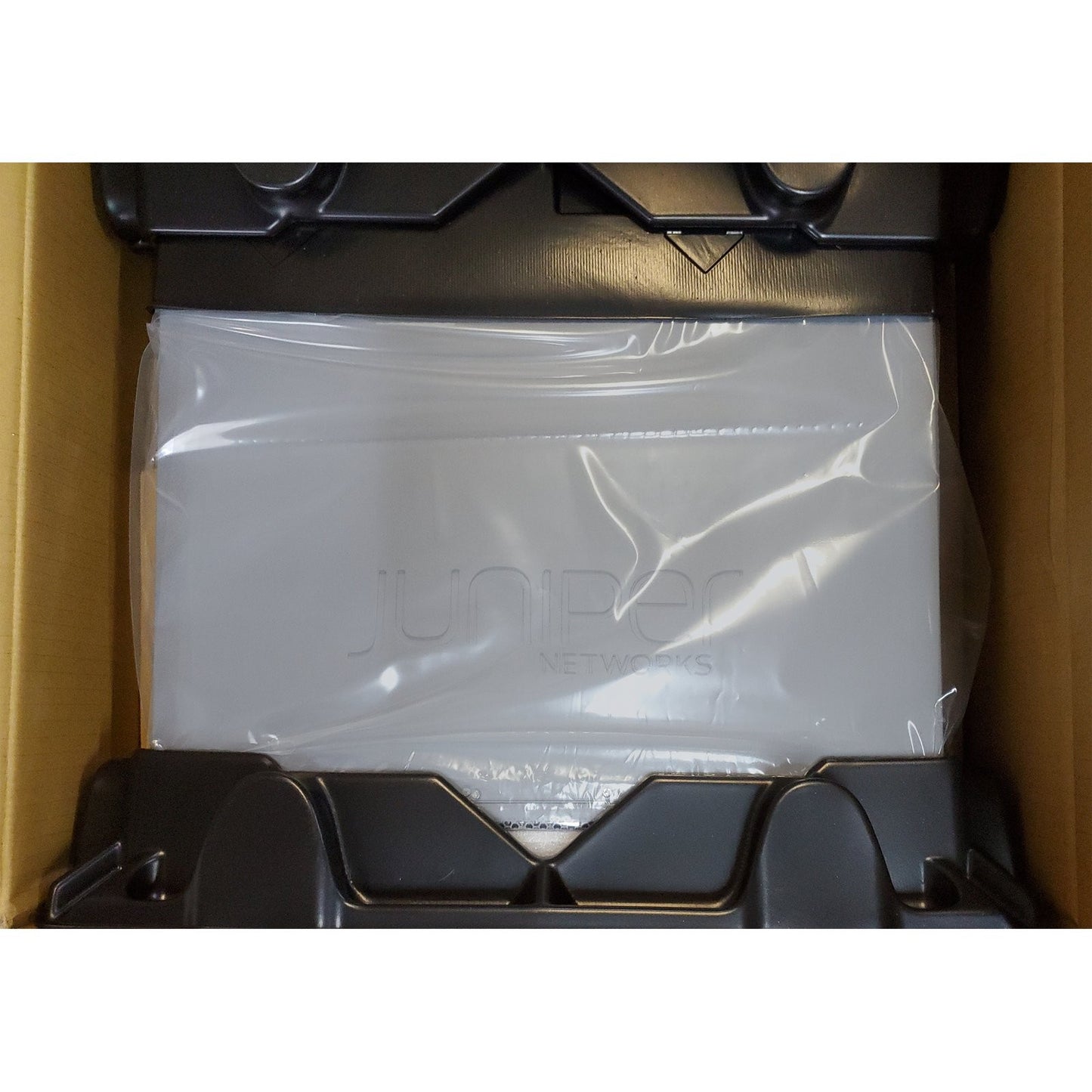 Juniper EX3400-24T-AFO 24P 1GbE 4P SFP+ 2P QSFP+ Switch (Kit)