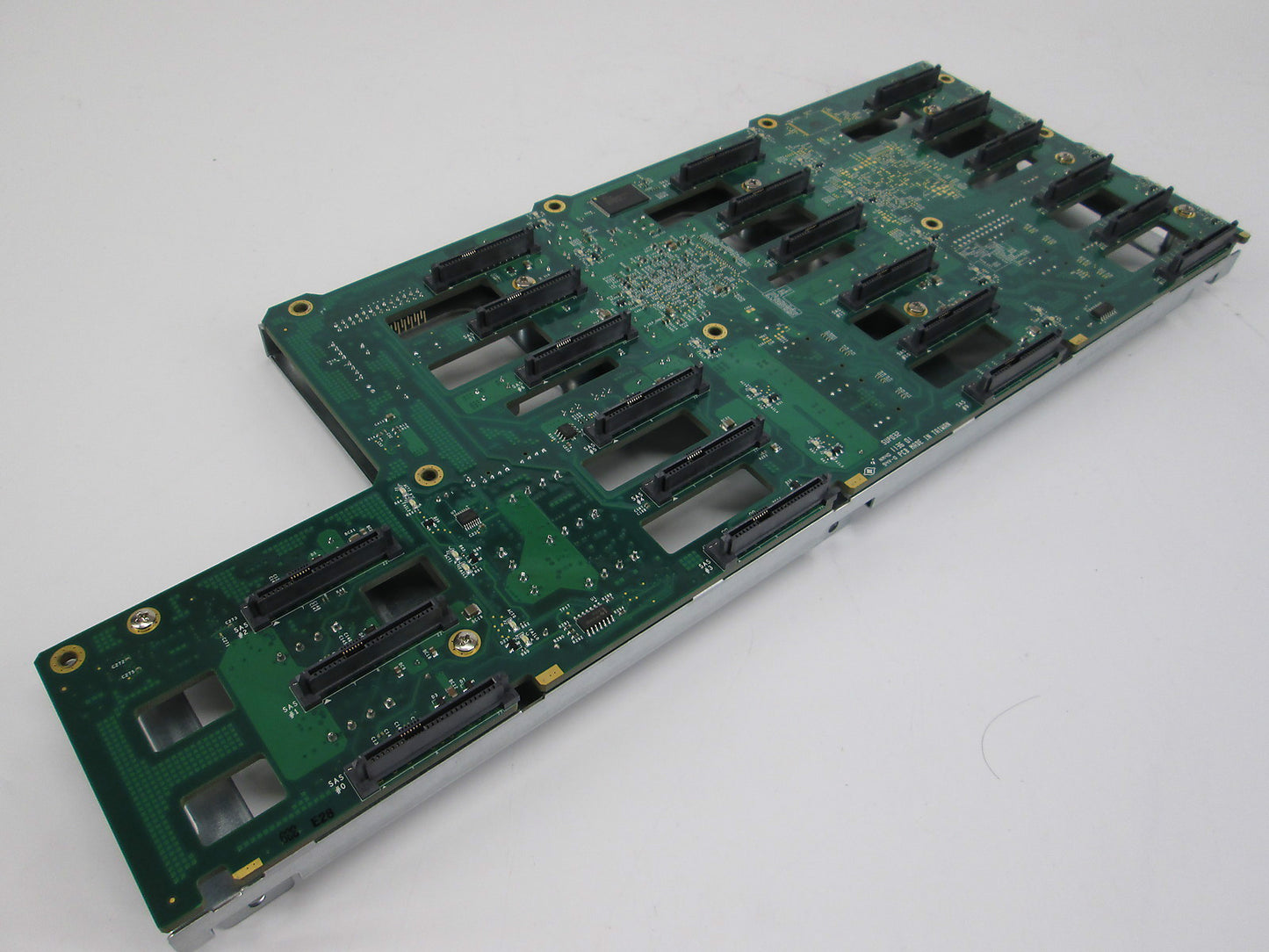SuperMicro BPN-SAS2-847EL1 21-port SAS/SATA 4U Backplane (NOT FOR HOME PC)