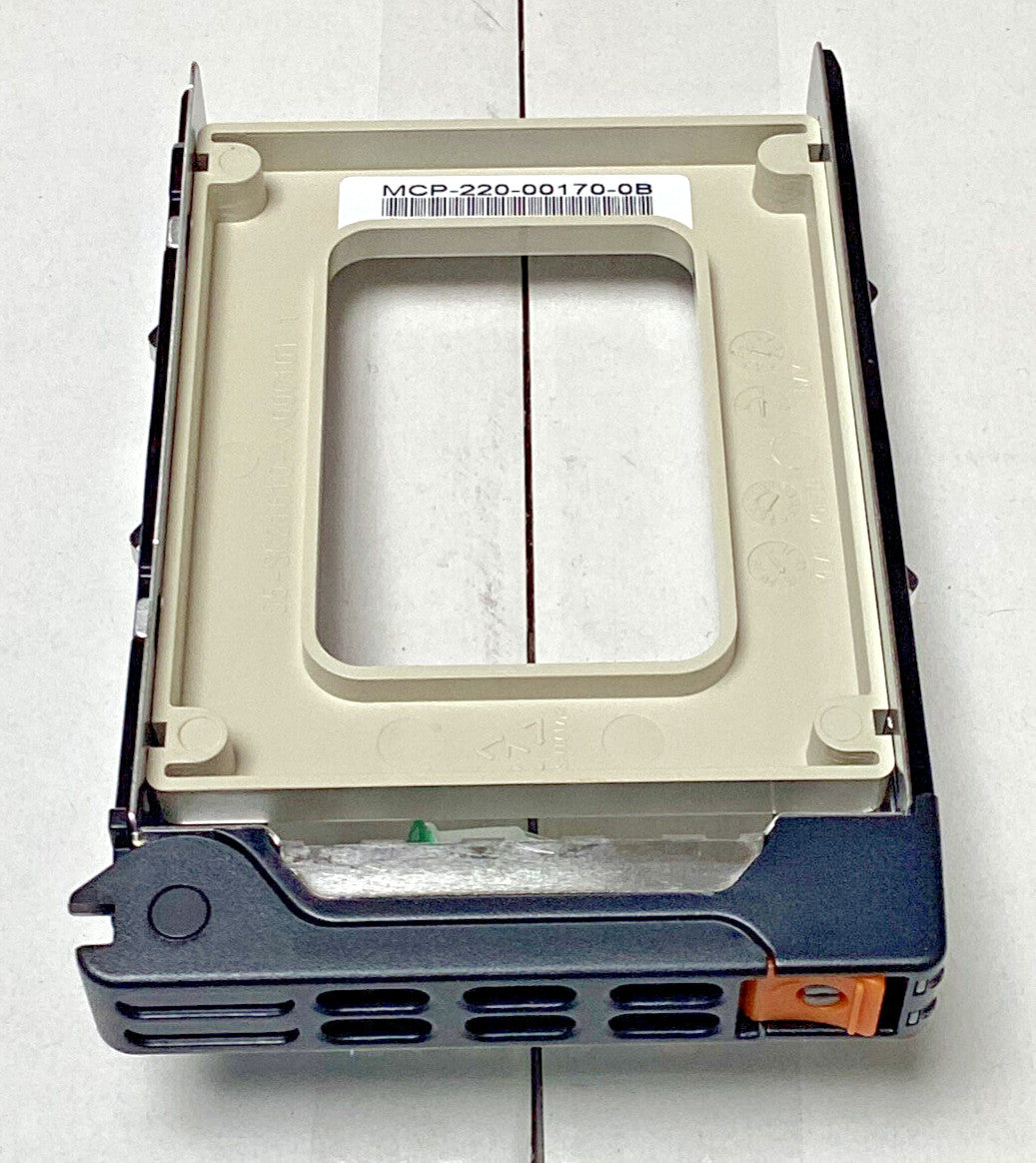 SperMicro MCP-220-00170-0B Black hot swap tool-less NVMe 2.5" HDD tray