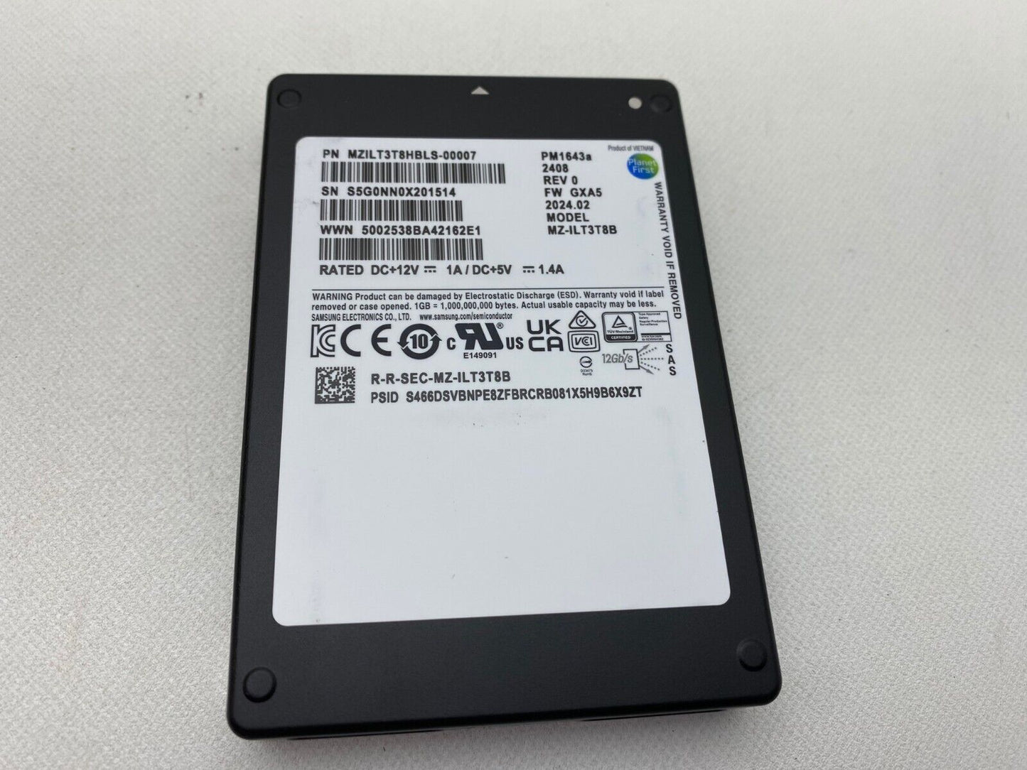 Samsung PM1643A 3.84TB, 2.5 inch Internal SSD - MZILT3T8HBLS-00007