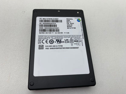 Samsung PM1643A 3.84TB, 2.5 inch Internal SSD - MZILT3T8HBLS-00007