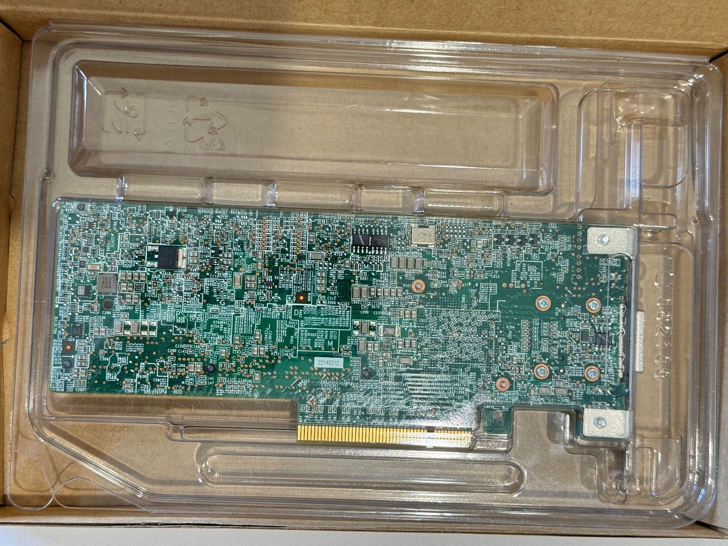 HP 633537-001 P222 FBWC 1-Port PCI-E SAS RAID Controller w/out cache LP (NOT FOR HOME PC)