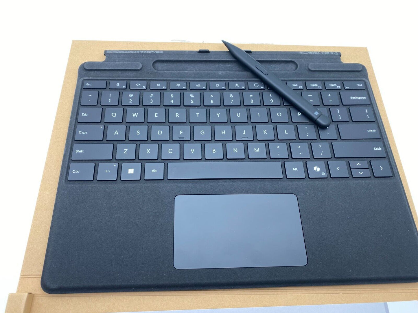 Microsoft 8X8-00141 Surface Pro Keyboard / Slim Pen 2 Built-In Touchpad