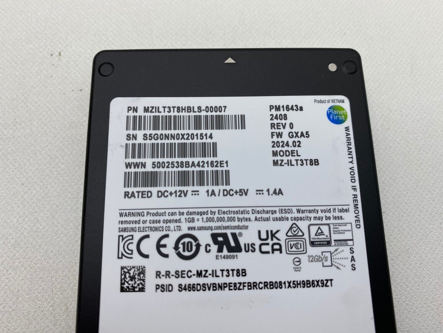 Samsung PM1643A 3.84TB, 2.5 inch Internal SSD - MZILT3T8HBLS-00007