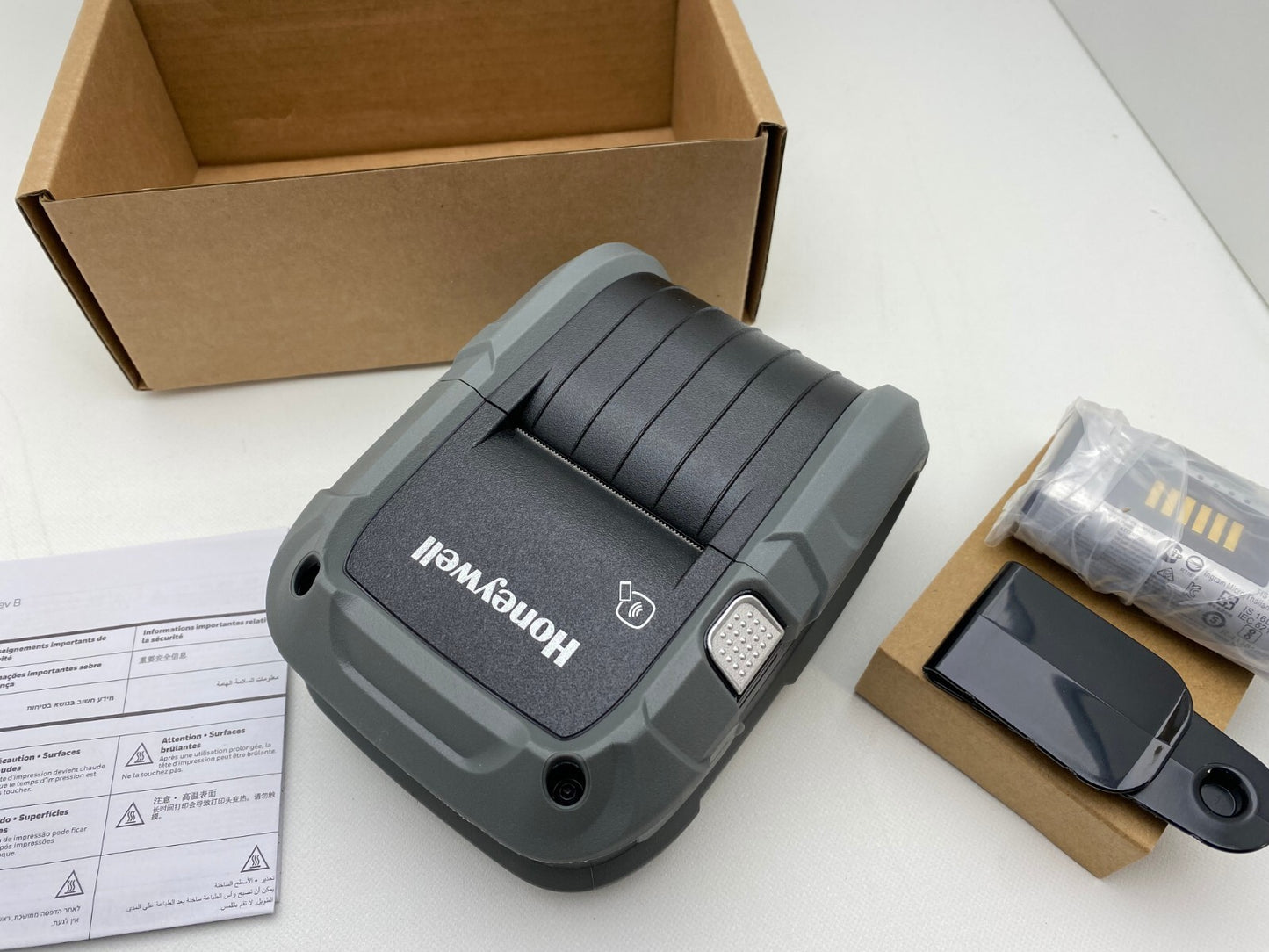 Honeywell RP2A0000C20 B/W Direct Thermal Label Printer - Battery included
