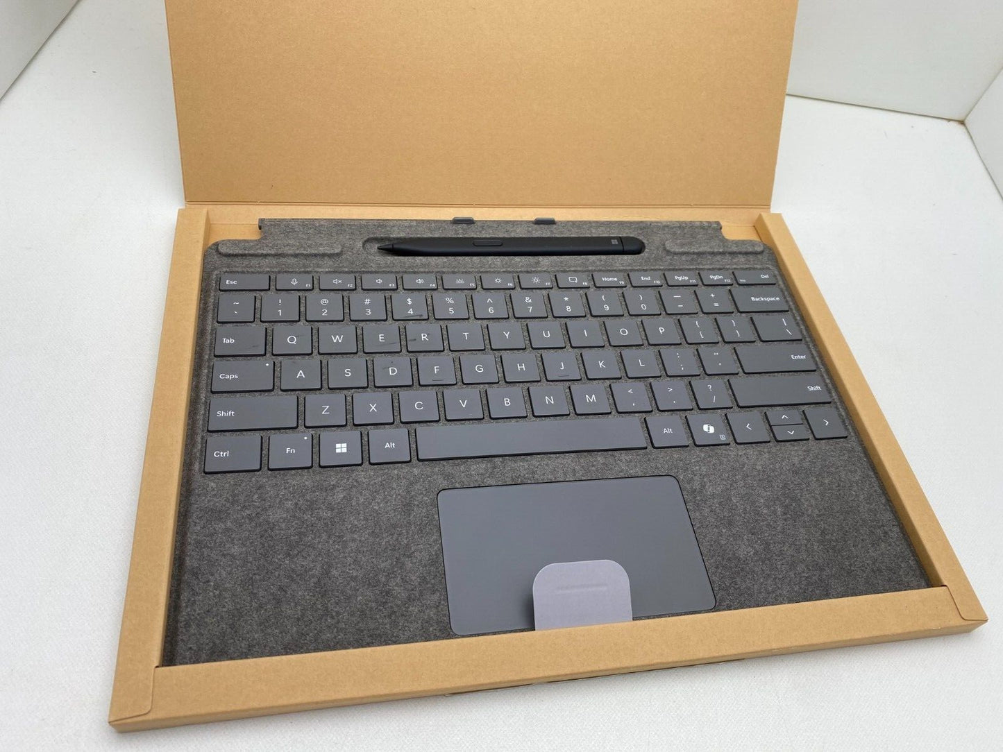 Microsoft Surface Pro Keyboard with Slim Pen for Business (Platinum) 8X8-00164