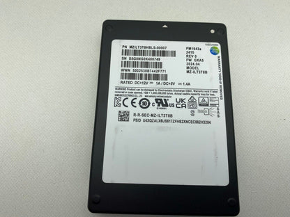 Samsung PM1643A 3.84TB, 2.5 inch Internal SSD - MZILT3T8HBLS-00007