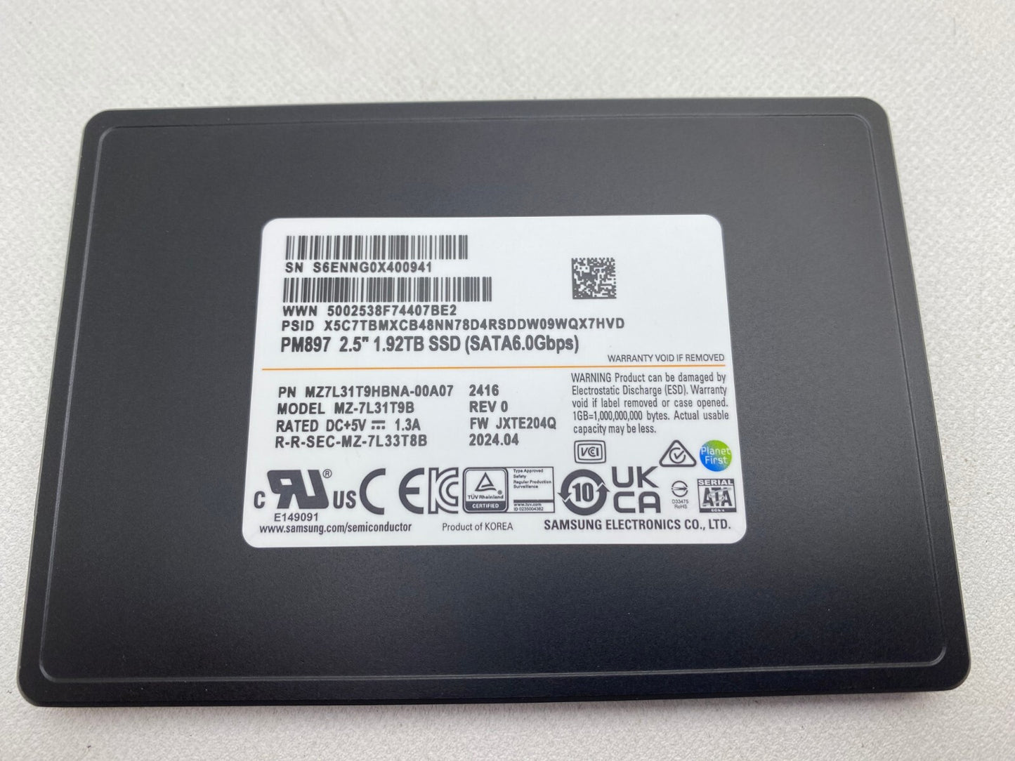 Samsung PM897 2.5" 1.92TB SATA III 6Gb/s 2.5" 7mm TLC SSD MZ7L31T9HBNA-00A07