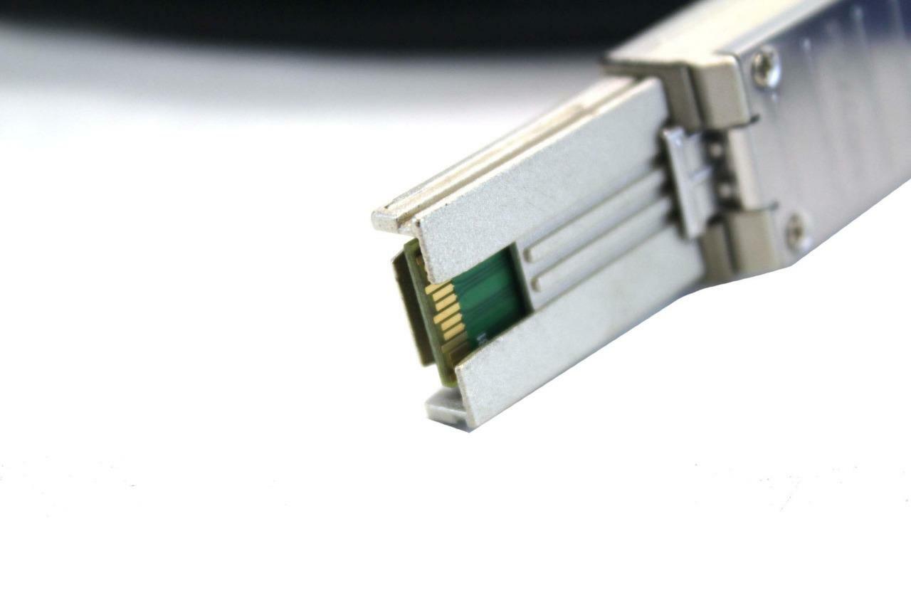Genuine Dell U651D SFF-8088 to SFF-8088 Mini SAS Cable 4M External 0U651D (NOT FOR HOME PC)