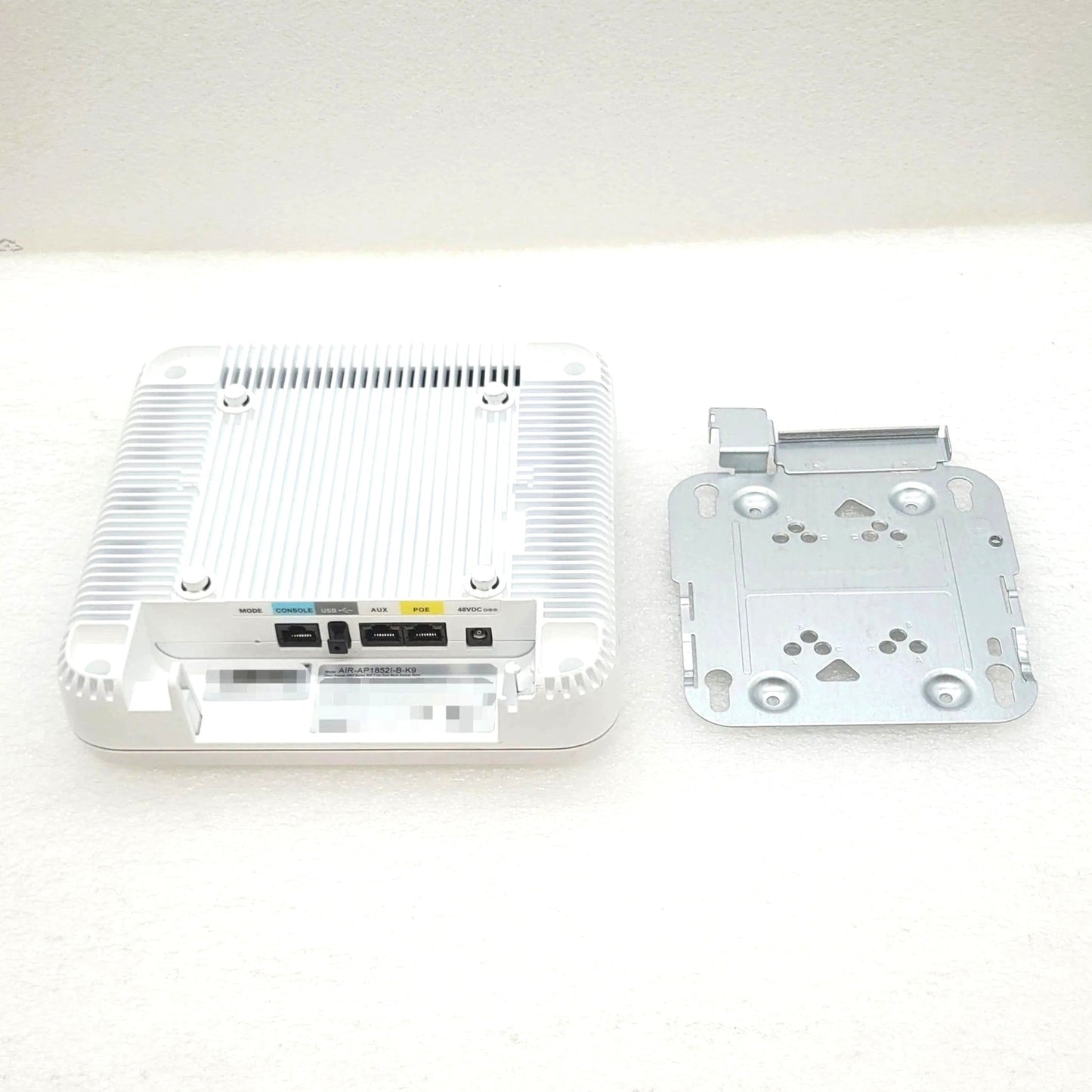 Cisco Aironet 1852 Dual 802.11ac Wave 2 Wireless Access Point AIR-AP1852I-B-K9