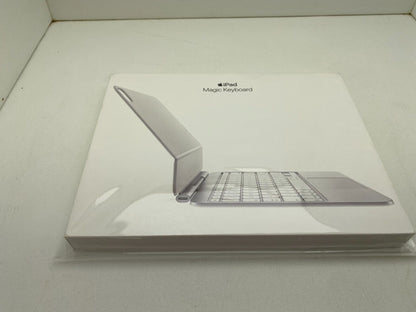OPEN BOX - Apple Magic Keyboard Case iPad Pro 11 inch M4 - White A2975 MWR03LL/A