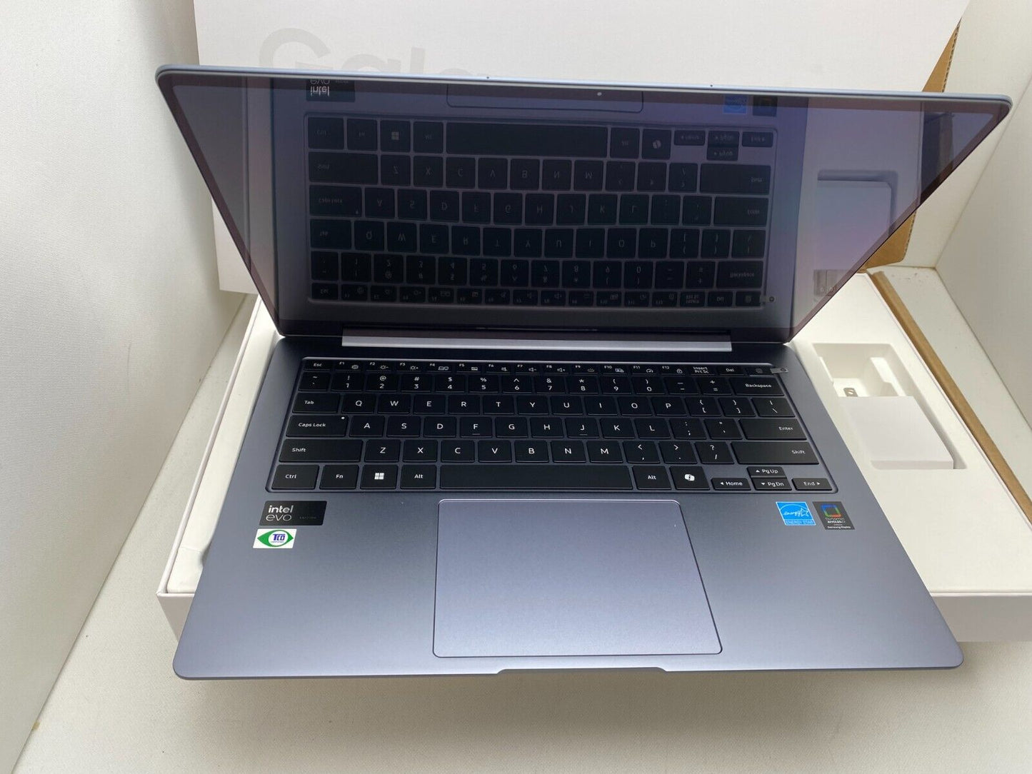 Samsung Galaxy Book4 Pro NP944XGK PC 512GB 16GB Intel Ultra 5 AI Ready AMOLED