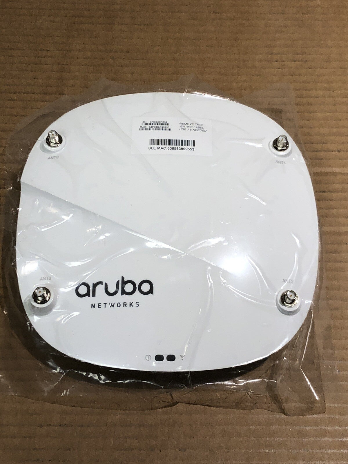HPE Aruba AP-314 802.11n/ac Dual 2x2:2/4x4:4 MU-MIMO Dual Radio AP Access Point