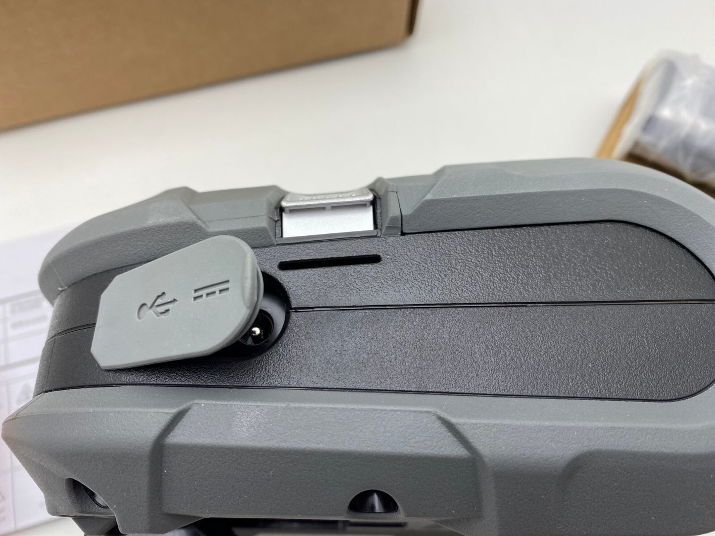 Honeywell RP2A0000C20 B/W Direct Thermal Label Printer - Battery included