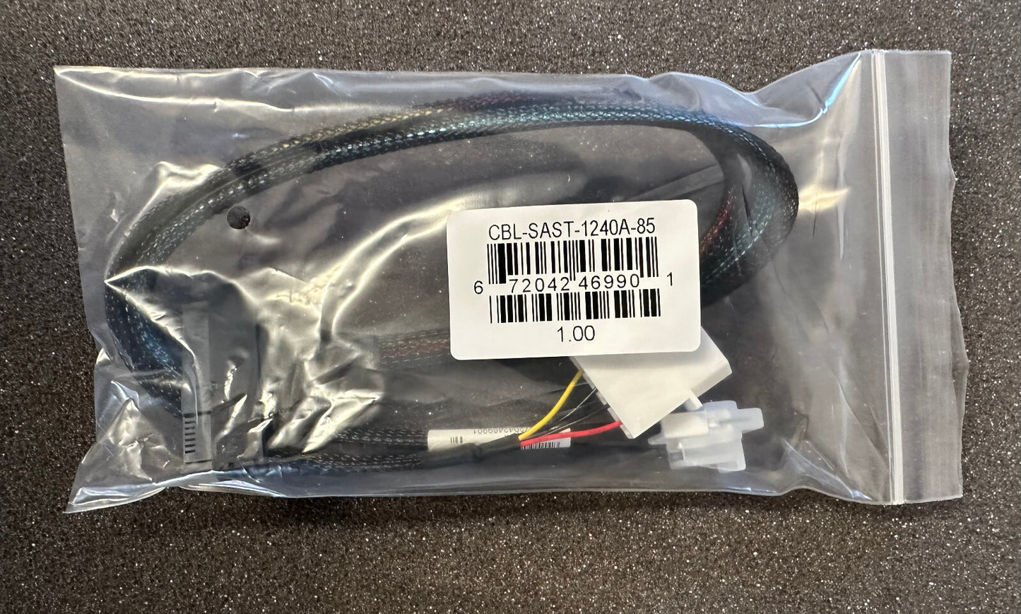 Supermicro CBL-SAST-1240A-85 Slimeline x4 to PCIe SFF-8639 & 1x4, PH5.08, 24AWG (NOT FOR HOME PC)