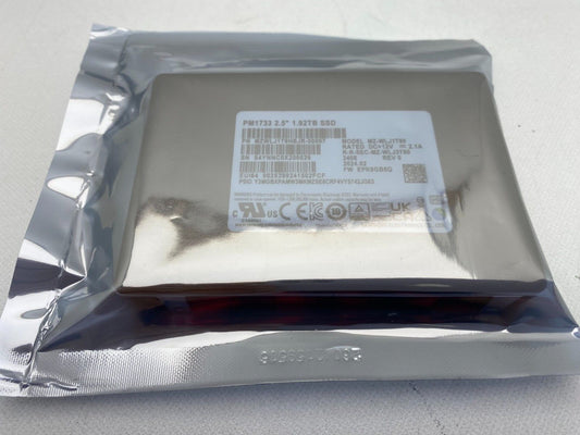 Samsung PM1733 MZWLJ1T9HBJR-00007 2.5 in 1.92 TB Internal SSD