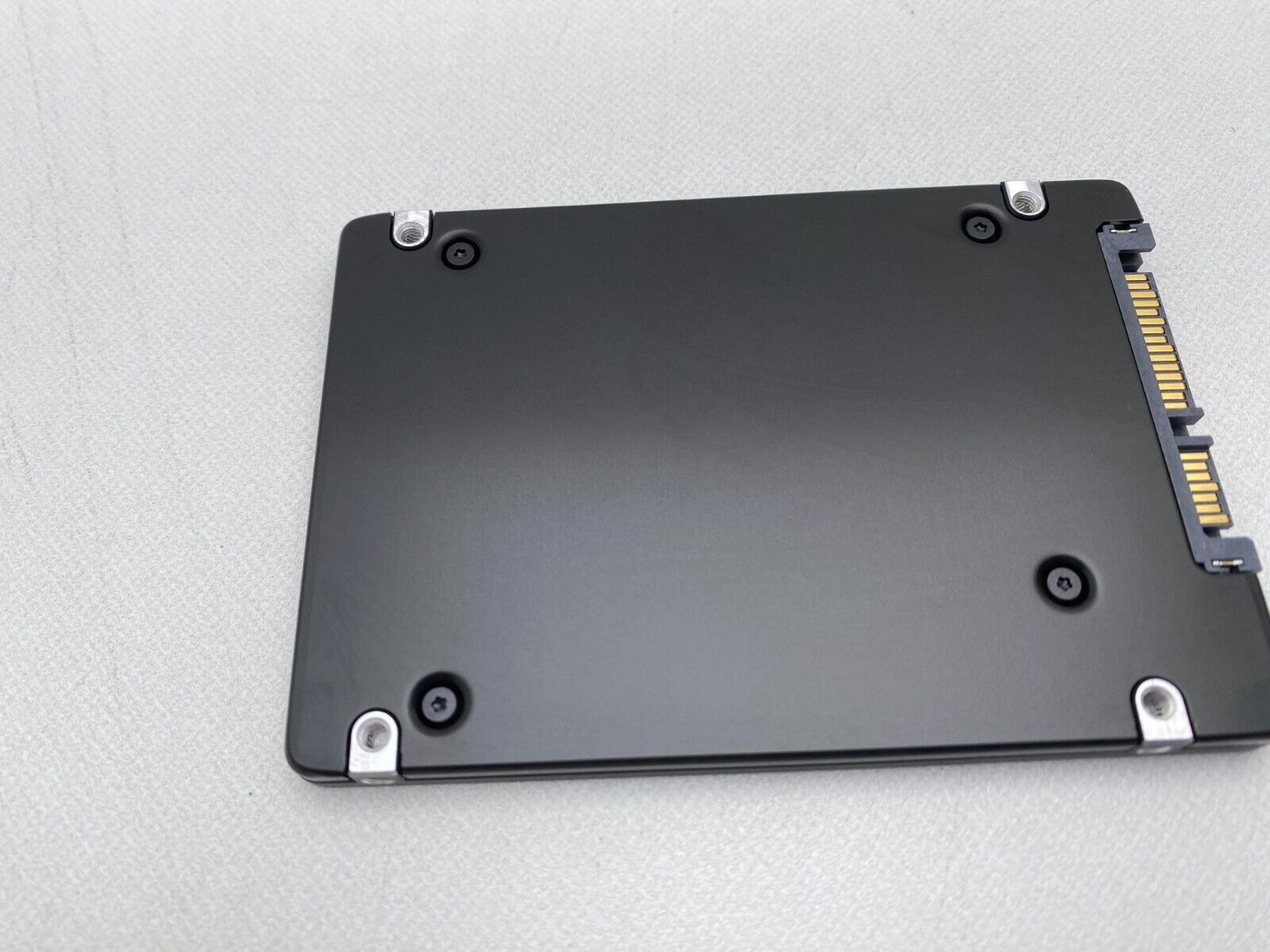 Samsung 1.9 TB, Internal, 2.5" (MZ7L31T9HBLT00A07) Solid State Drive