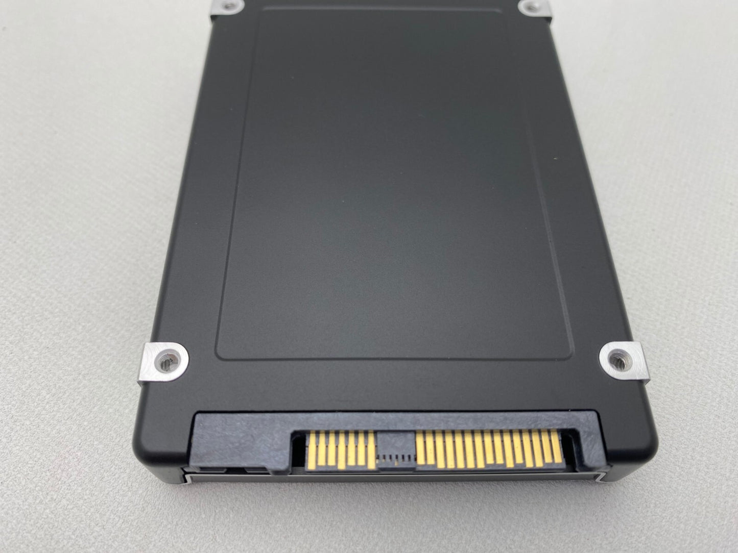 Samsung MZILG1T9HCJR-00A07 PM1653 1.92TB 2.5" SAS 24Gb/s SSD (NOT FOR HOME PC)