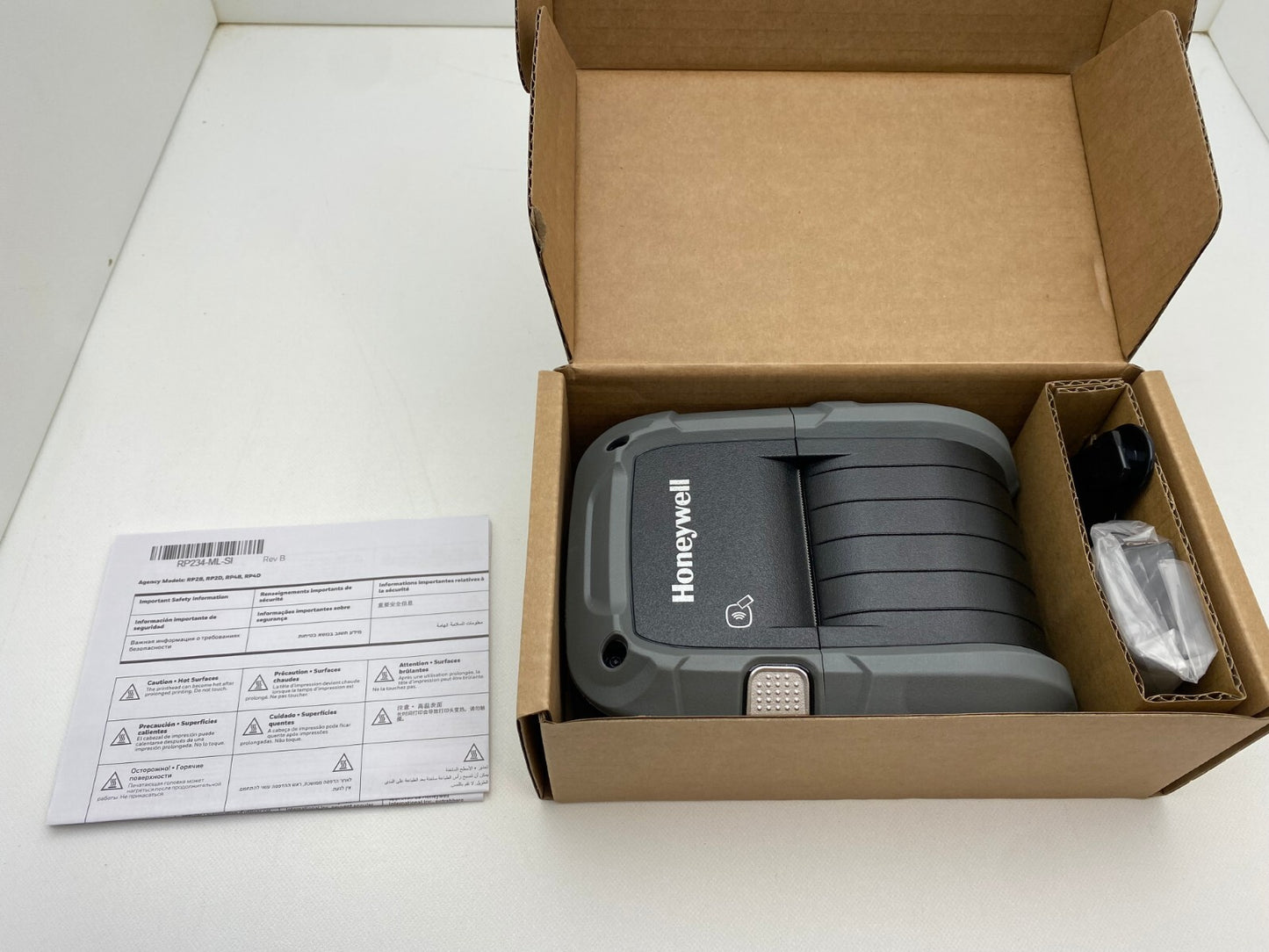 Honeywell RP2A0000C20 B/W Direct Thermal Label Printer - Battery included